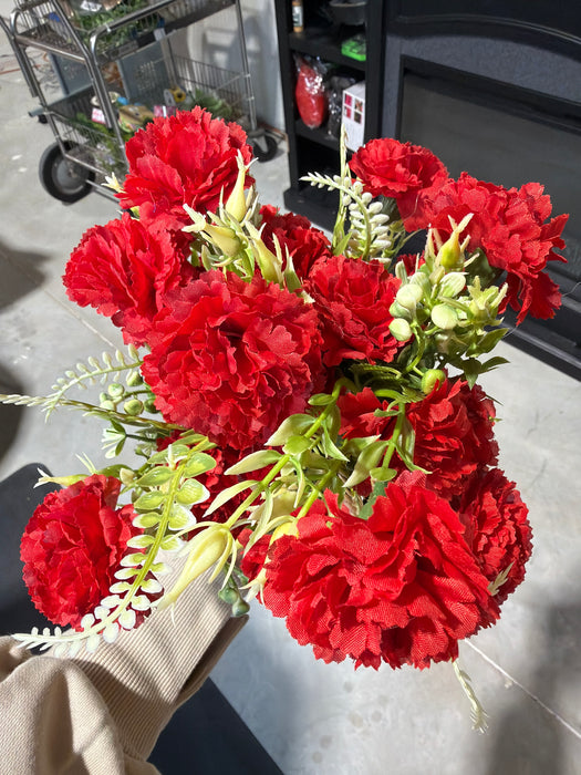 Small Carnation Bush - 9 Stems - Red - 37383 - DecoExchange®