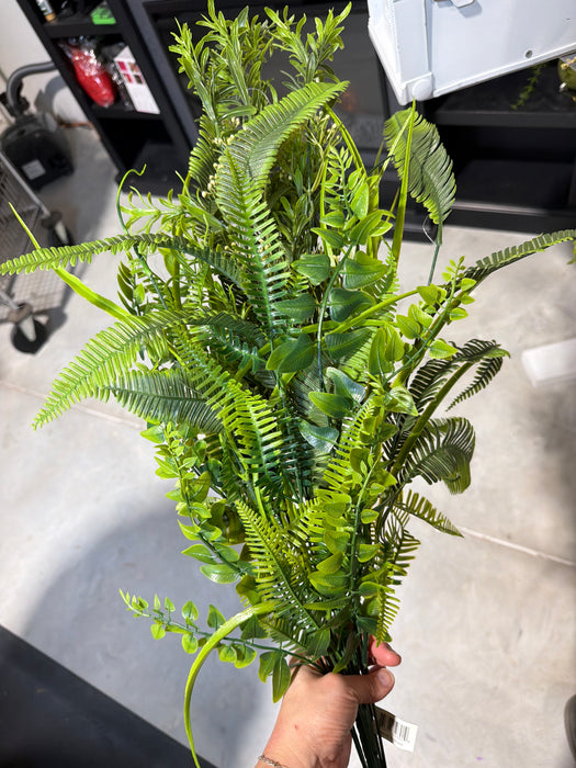 Plastic Grass/Fern Mix - 18 Stems - Green - 59691 - DecoExchange®
