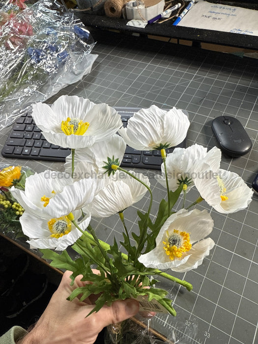 16’’ Wrinkle Poppy Bush-Cream IP35355 Greenery