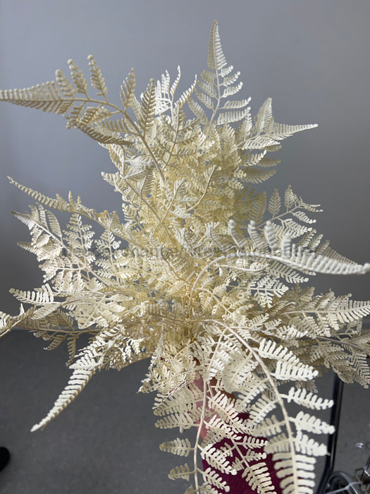 18 In Plastic Fern Bush 85367-UV-WT Pick