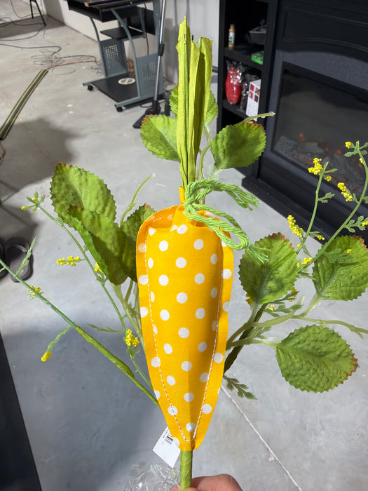 11In Pick-Fabic Stuffed Carrot X3-Yellow IP35397