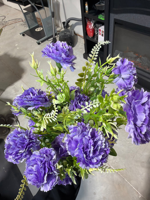 Small Carnation Bush - 9 Stems - Purple - 37384 - DecoExchange®