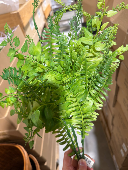 Plastic Fern & Leaves Mix - 7 Stems - Green - 59711 - DecoExchange®