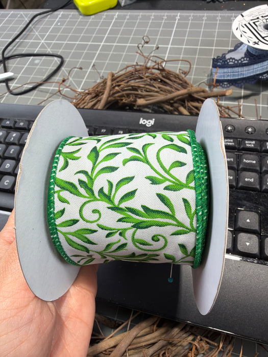 2.5"X10Yd Tonal Leaves White/Lime/Emerald RGH129727 - DecoExchange®