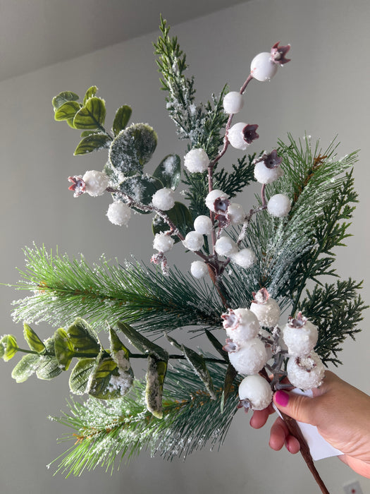 PVC W/BERRY SPRY W/SNW WT 68822 - DecoExchange®