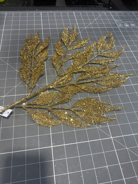 Christmas Small Fern Spray 5 Stems Gold 60941