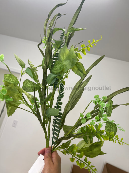 33 In Plastic Mixed Fern Spray 61639 Pick