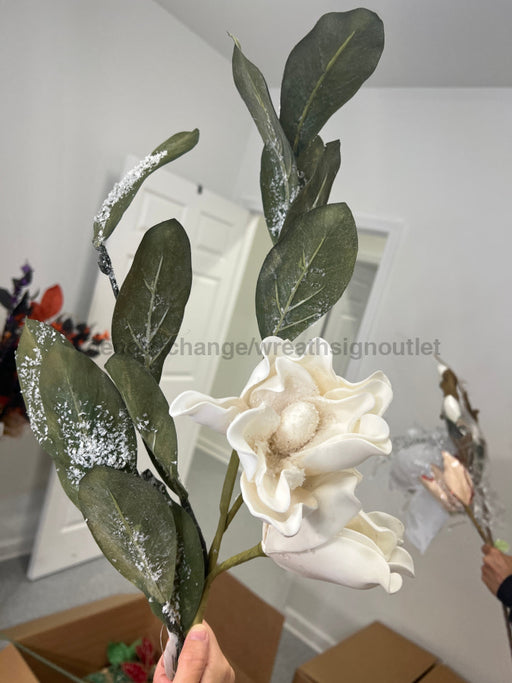 38’’ Foam Snowy Magnolia Stem X2 MTX73731-CRM Pick