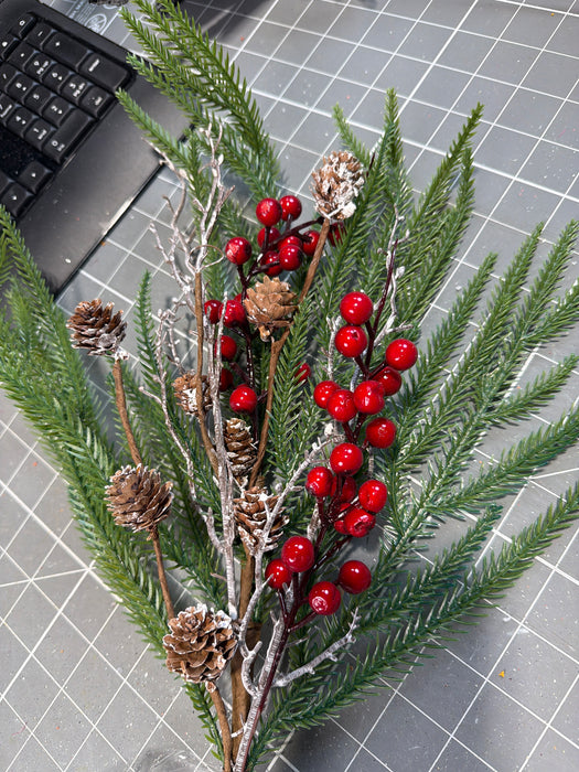 Berry Pine Spray 21" 86852NAT