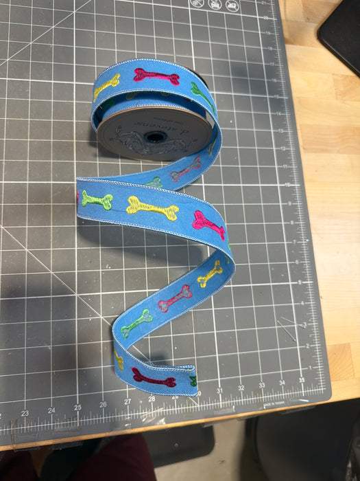 1.5” X 10Yds Felt Embroidery Colorful Dog Bones, Blue 18-4928
