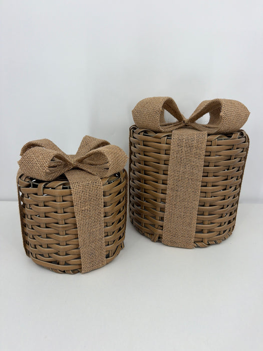 Set of 2 Round Gift Box-Wired Plastic Strips IP571120ABC
