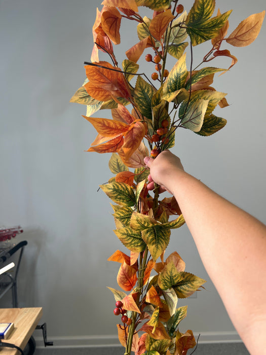 6 Ft Fall Birch Leaf Berry 65386 Pick