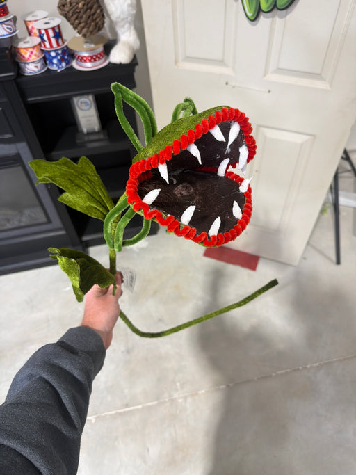Venus Flytrap Spray,38.5In AC10538GRRD - DecoExchange®