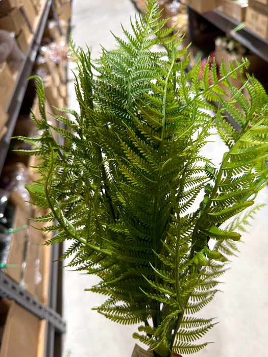 Plastic Fern - 7 Stems - Green - 58171 - DecoExchange®