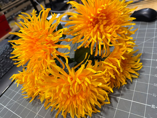 Lg Spider Mum Bush X 5 Yel 8Dz 18152 - DecoExchange®