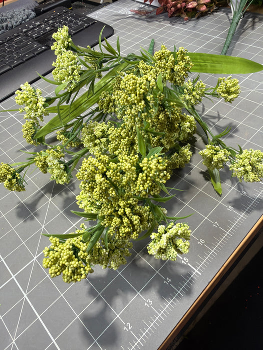 Thistle Bush X 12 Grn/Cr 10Dz 71485 - DecoExchange®