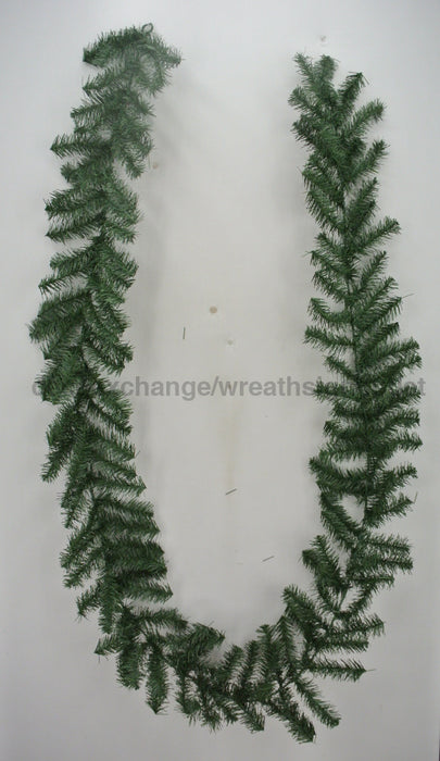 9 Ft Pvc Xmas Garland 81191-Gn Base