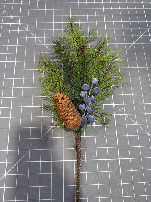 PVC Cedar with Cone Pick 38185