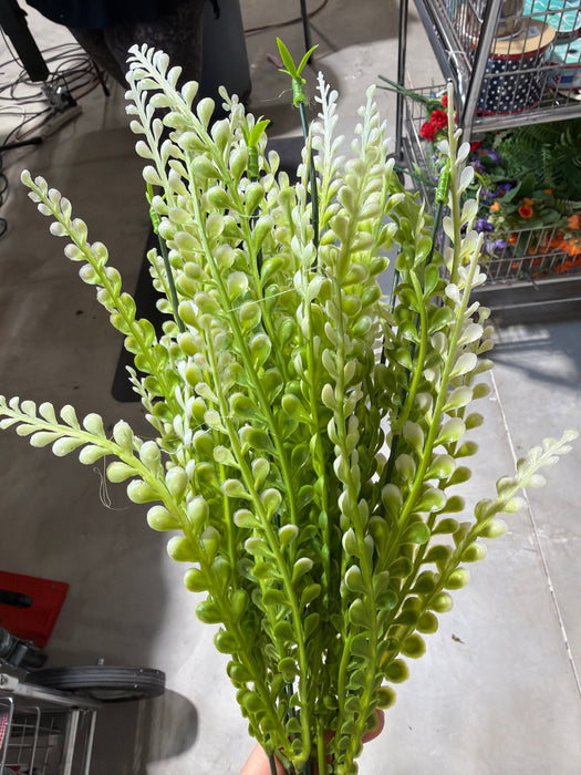 Plastic Fern Bush - 7 Stems - Cream - 59643 - DecoExchange®