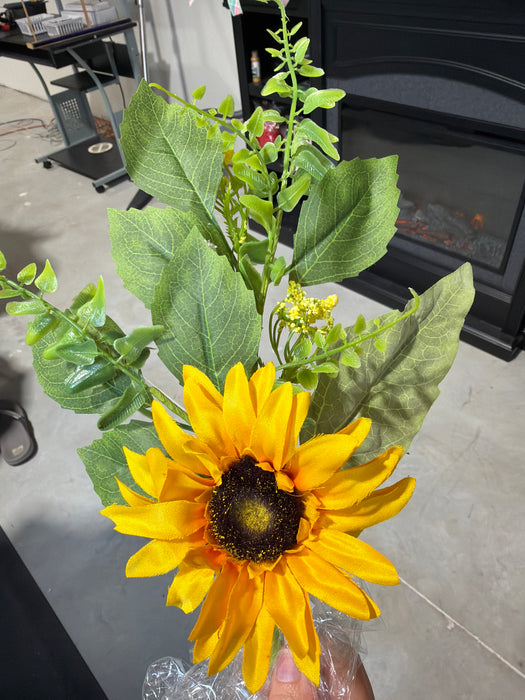 13In Sunflower Blossom Pick IP550135