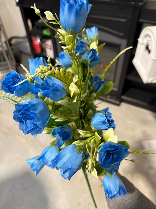 Rose Bud Bush - 7 Stems - Blue - 37408