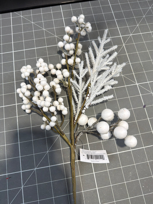 16" Snow Berry & Pine Spray White PA5122S-WHT