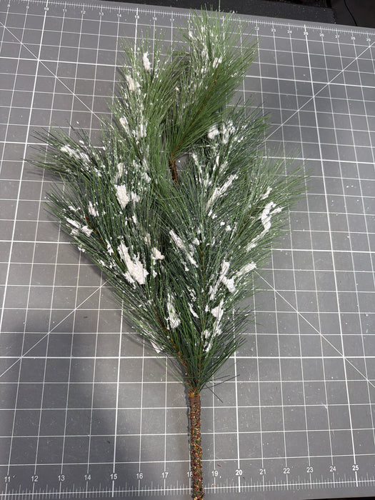 PVC Mixed Pine with Snow Pick 38411