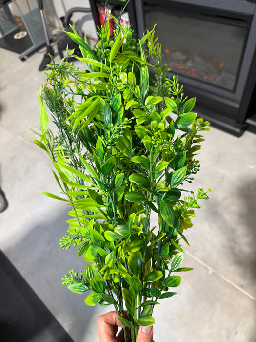 Plastic Mix Grass - 18 Stems - Green - 57831