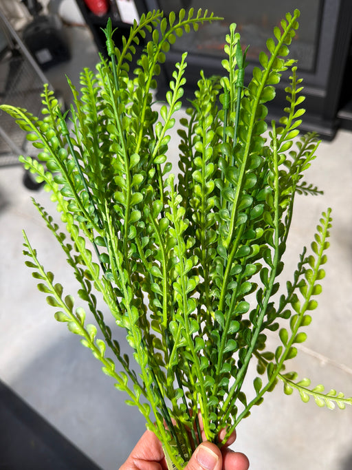 Plastic Fern Bush - 7 Stems - Green - 59641 - DecoExchange®