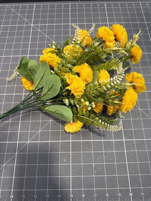 Small Carnation Fall Bush Yellow 37572