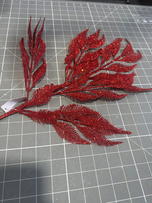 Christmas Small Fern Spray 5 Stems Red 60943