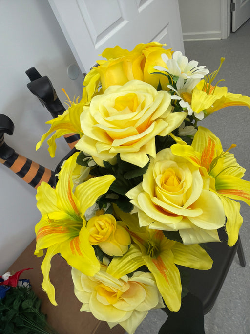 28 In Lilium Rose Mixed Bush X 80359A-YEL - DecoExchange®