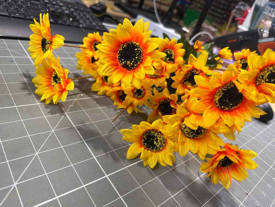 Sunflower Bush X9  'El 118Dz 41631 - DecoExchange®