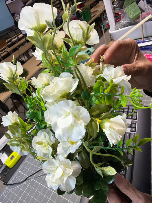 Azalea Bush - 9 Stems - Cream - 37321