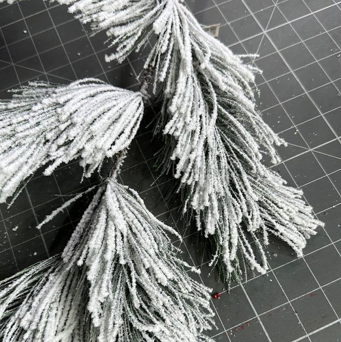 Long Needle Pine Spray 28 39815 Greenery