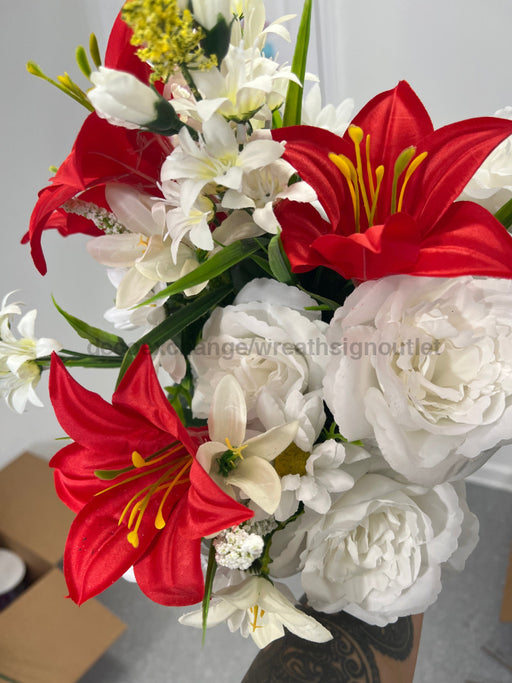 Peony/Lily Mx X16 Rd/Wht 81854 Greenery