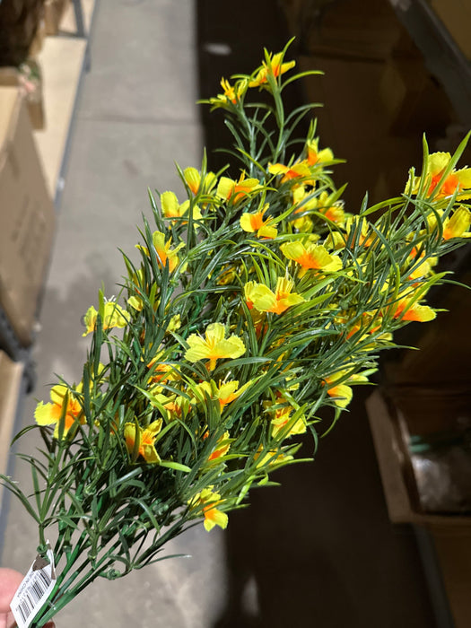 Plastic Grass W/ Cosmos – 7 Stems Yellow 65312 Greenery