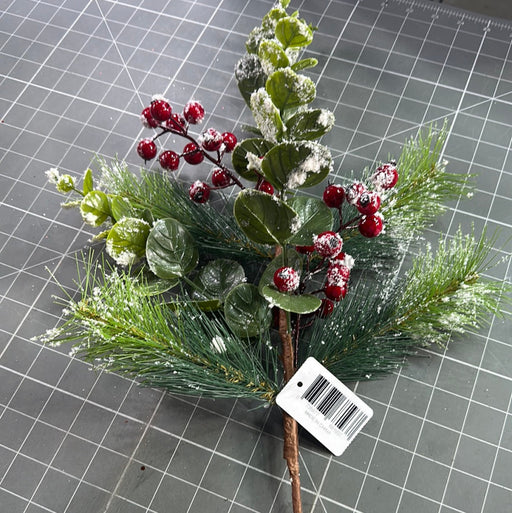 Pvc Pine W/Bery Spray 68193 Pick