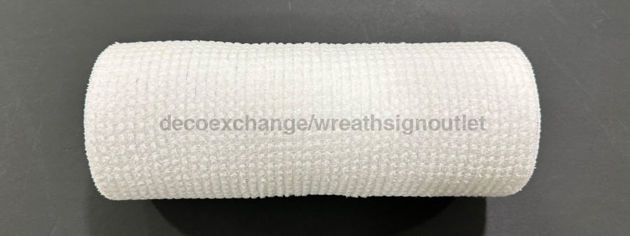 White All Snow Fuzz Mesh 10’’X10Y XB253610-01 Mesh