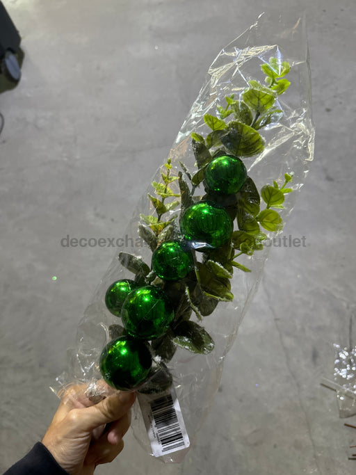 Xmas Berry W/Euc Spray Grn 68654 Greenery