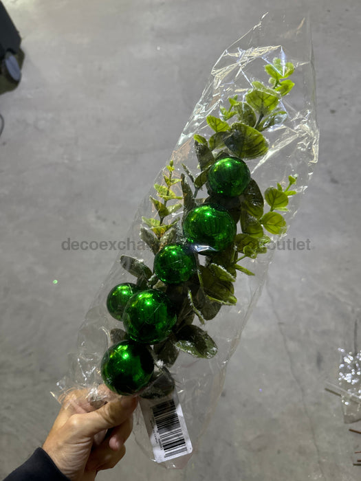 Xmas Berry W/Euc Spray Grn 68654 Greenery