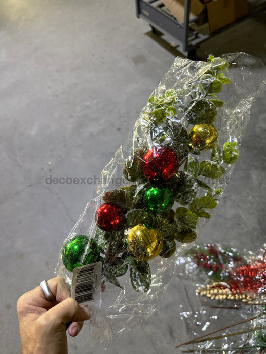 Xmas Berry W/Euc Spray Mix 68655 Greenery