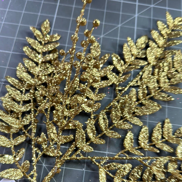 Xmas Leave Spray Gold 60901 Pick