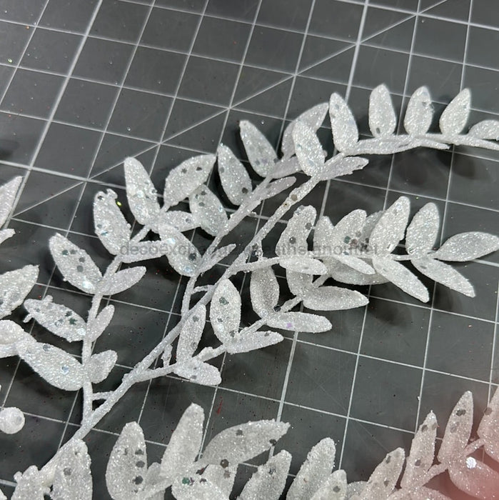 Xmas Leave Spray Wht 60905 Pick